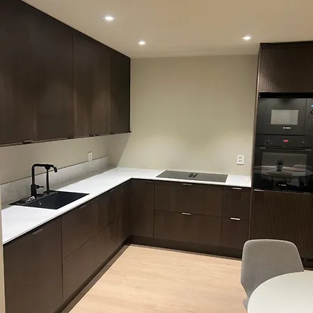 Newly Renovated 2-Bedroom Apartment With Balcony And Parking In Verdal * 베르달